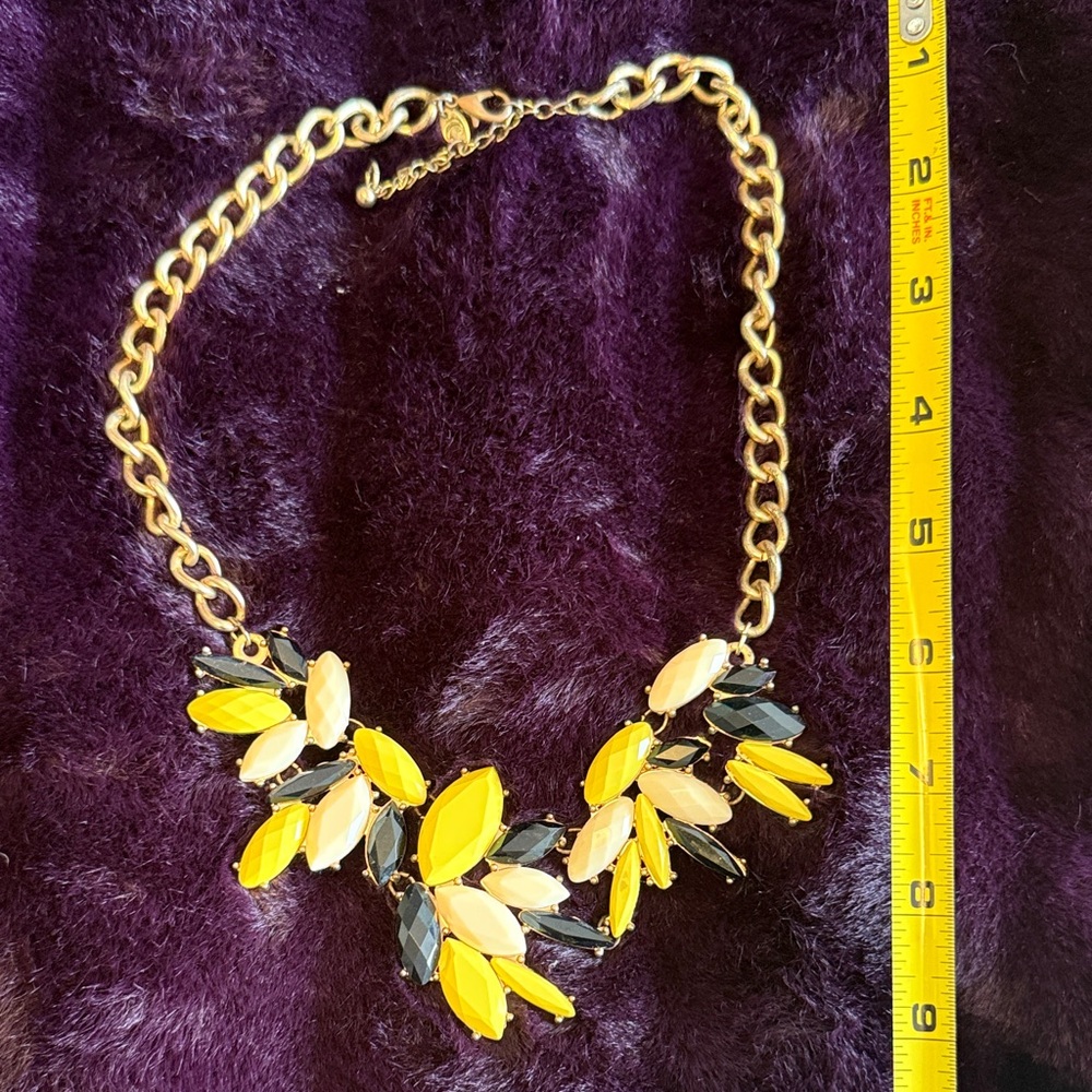 Statement necklace
